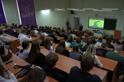 Студенты ВятГУ познакомились с возможностями проекта «Твой Ход»