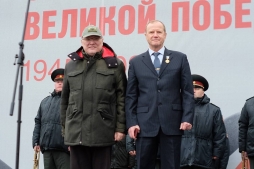 Глава региона отметил заслуги сотрудника ВятГУ