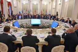 Будущие юристы обсудили проблемы правовой экспертизы нормативных правовых актов в ВятГУ