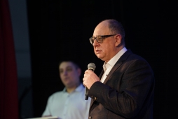 Без пафоса – о важном: ректор ВятГУ Валентин Пугач обратился к родителям выпускников-2026