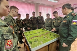 Студенты ВятГУ имеют реальную возможность одновременно с обучением по выбранной специальности освоить программу военной подготовки, получить военный билет и быть зачисленными в запас Вооруженных сил РФ