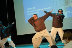 За качественным образованием, интересной жизнью и блестящими перспективами – в колледж ВятГУ!