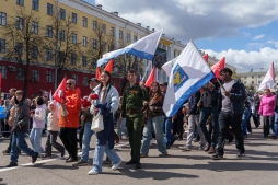 Память в едином строю: коллектив ВятГУ принял участие в параде Победы в Кирове