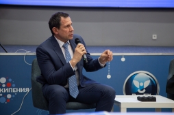 «Приоритет – 2030»: Зампред правительства Кировской области Михаил Сандалов отметил сотрудничество с ВятГУ по приоритетным точкам роста региона