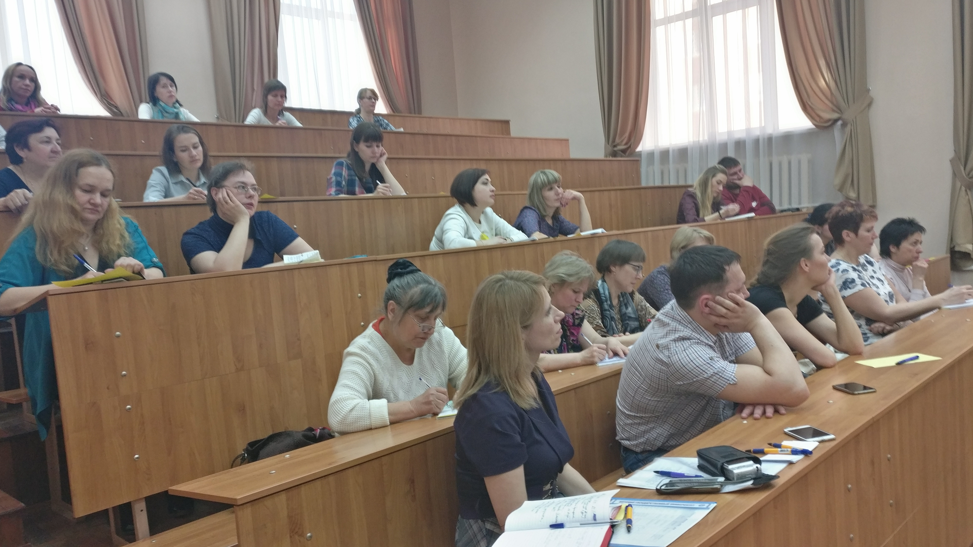 Начались занятия в Открытом родительском университете ВятГУ Начались занятия в Открытом родительском университете ВятГУ