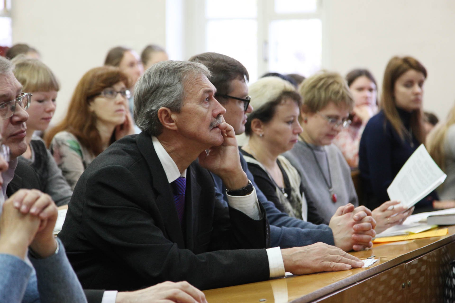 Кульминацией недели региональной литературы в ВятГУ стала научно-практическая конференция Кульминацией недели региональной литературы в ВятГУ стала научно-практическая конференция