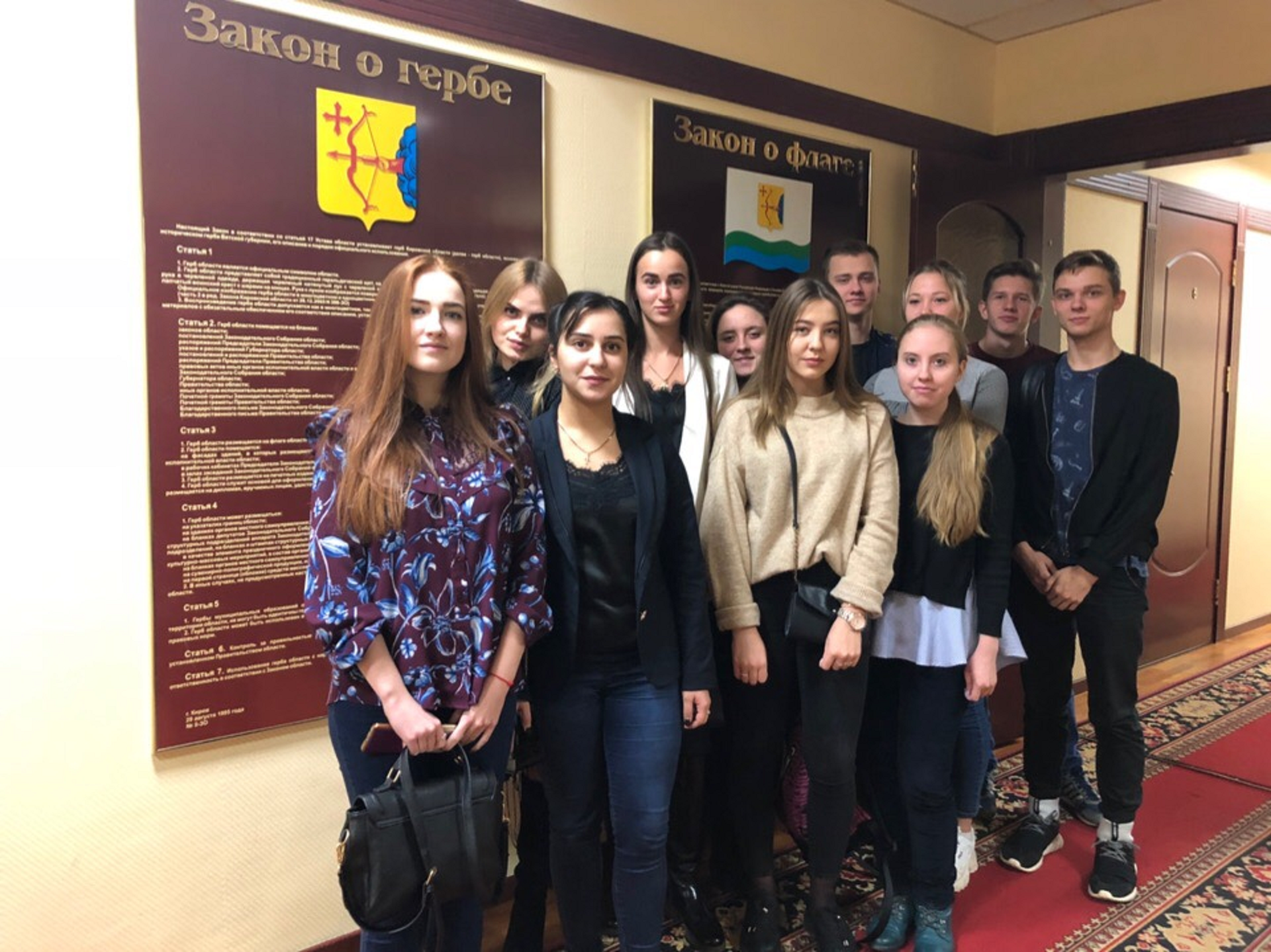 Студенты ВятГУ «примерили на себя» рабочие места депутатов Законодательного Собрания Кировской области