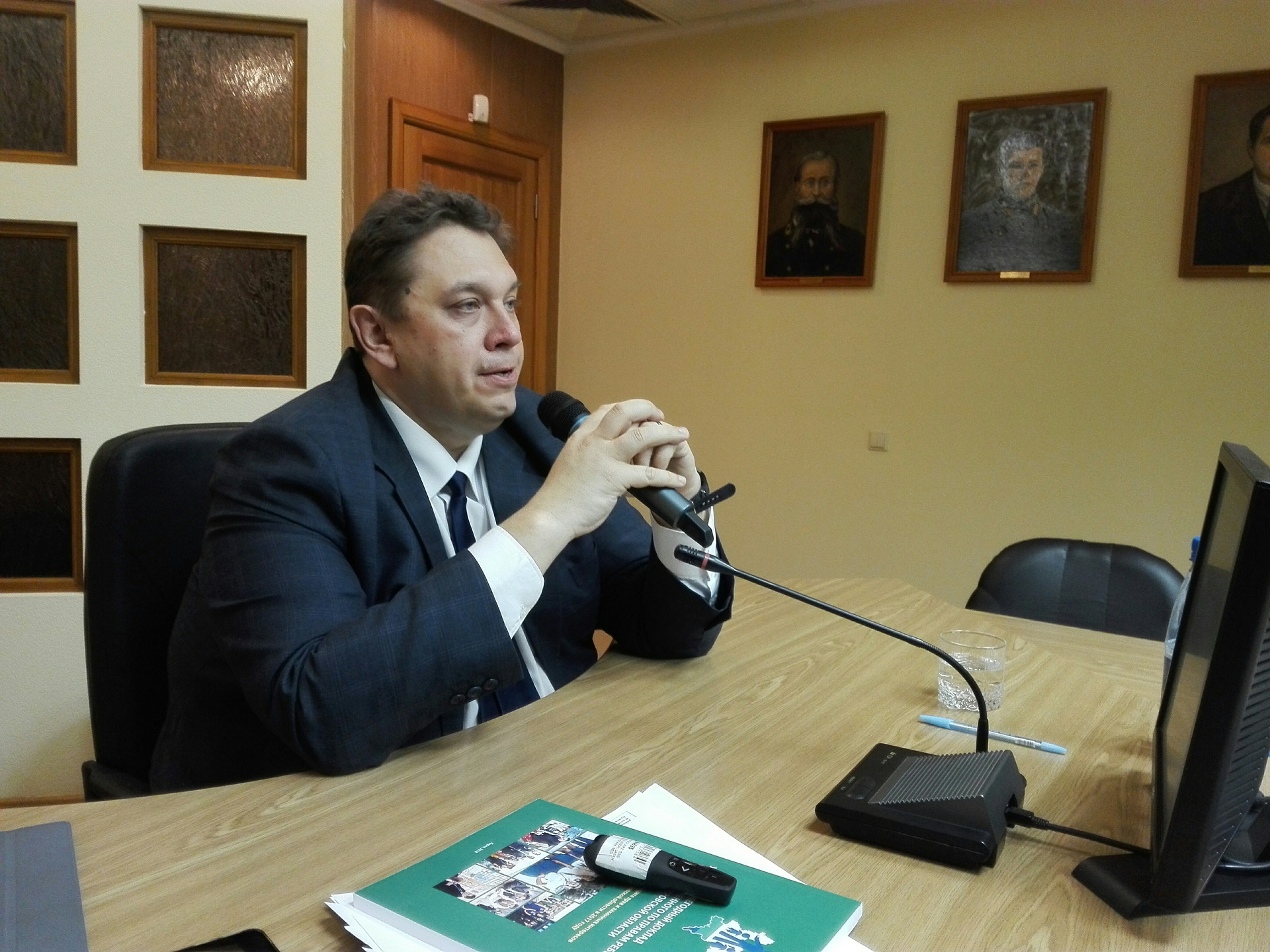 Уполномоченный по правам ребенка в Кировской области Владимир Шабардин выступил на площадке ВятГУ Уполномоченный по правам ребенка в Кировской области Владимир Шабардин выступил на площадке ВятГУ