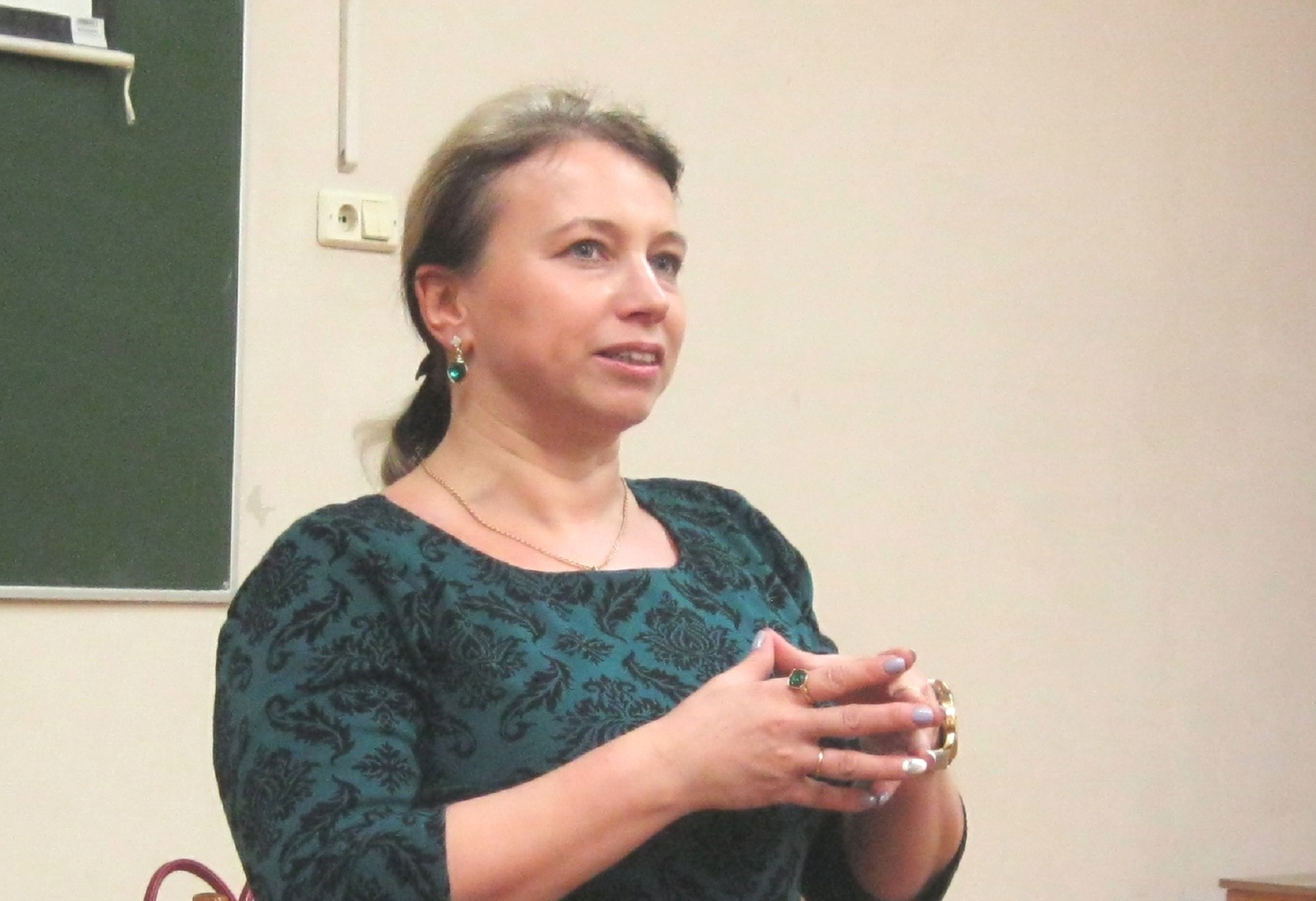 Профессор ВятГУ Анна Маслова рассказала о чуде поэзии и светлой лире русской литературы Профессор ВятГУ Анна Маслова рассказала о чуде поэзии и светлой лире русской литературы