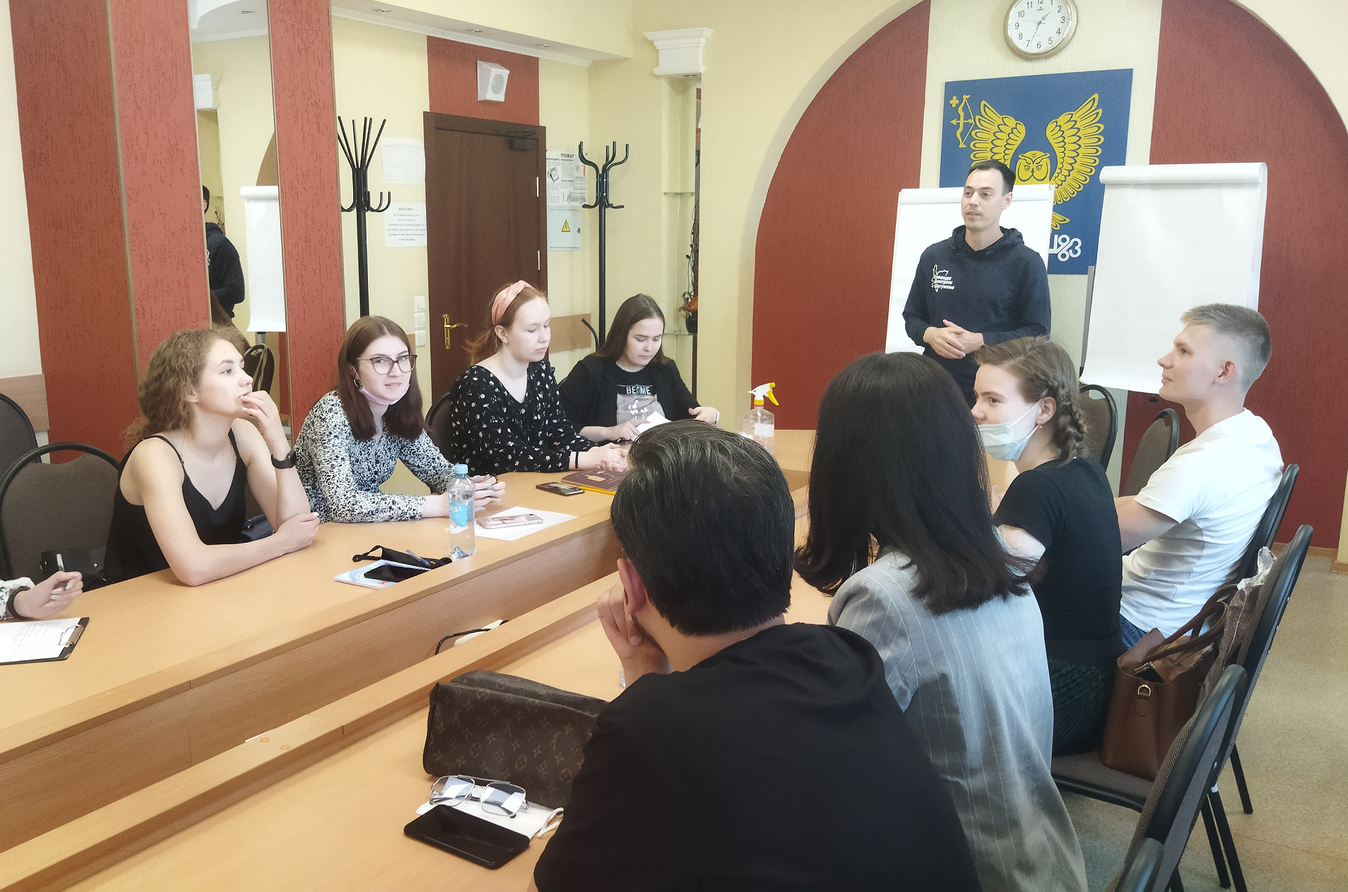 Студенты ВятГУ встретились с заместителем Председателя Молодежного парламента Кировской области