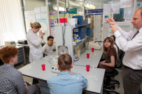 Участники летнего лагеря «Юный биотехнолог» выделили собственную ДНК