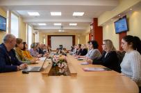 Российское профессиональное сообщество поддержало учебно-методический комплекс по дисциплине «Педагогика», предложенный на круглом столе в ВятГУ