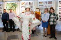 В ВятГУ открылась выставка «Русский стиль на Вятке: связь поколений»