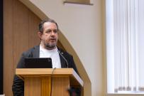 «Участвуя в выборах, мы определяем траекторию нашей дальнейшей жизни»: Александр Асафов выступил в ВятГУ