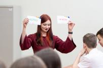 «Ты в хорошей компании»: амбассадоры федерального проекта «Профессионалитет» из колледжа ВятГУ провели классный час для школьников