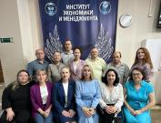 Без летних пауз: Институт экономики и менеджмента ВятГУ работает над исследованиями федерального и межрегионального масштаба