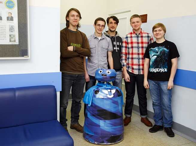 Команда разработчиков робота-аватара