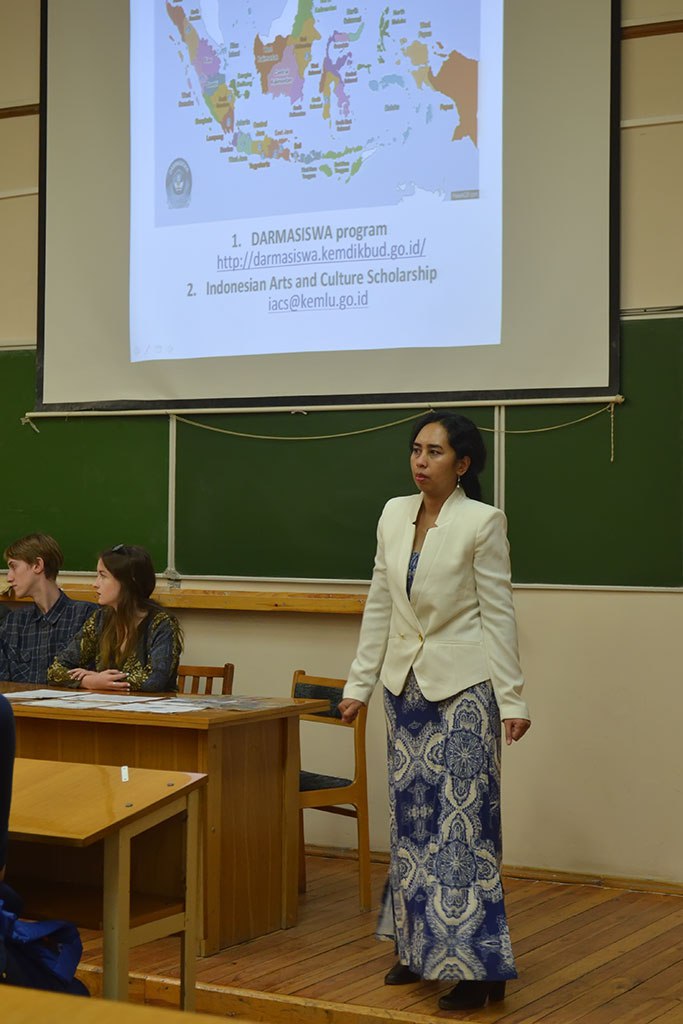 Презентация программы студенческих стажировок «Дармасисва»